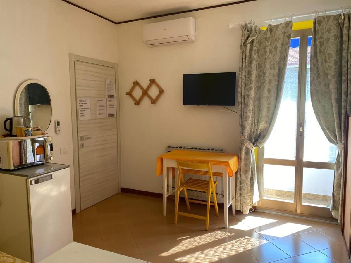 Pousada Copacabana Praia - Affittacamere - Casa Vacanza A Porto SantʼElpidio Екстериор снимка